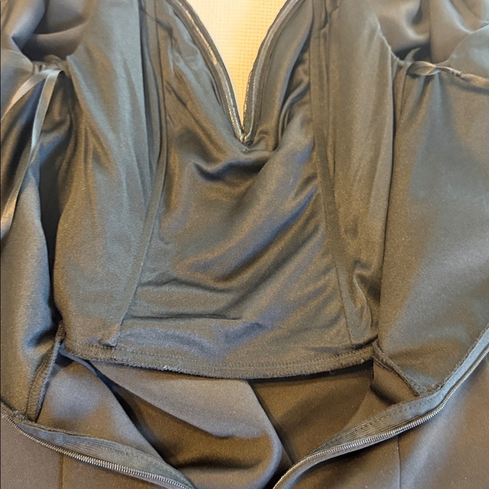 Cadyce Elegant Black Evening Gown With Faux Pearls and Rhinestones Details XS - Picture 9 of 15